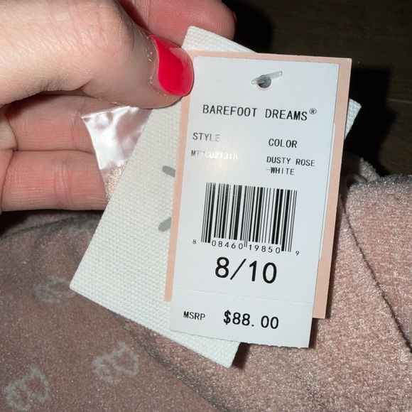 Barefoot Dreams x Barbie - Picture 3 of 3